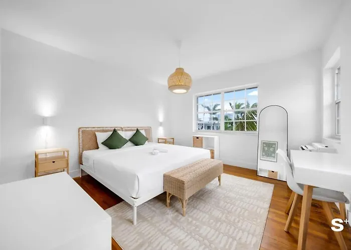 Spacious 1 Bd Apartment By The Beach