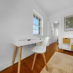 Spacious 1 Bd Apartment By The Beach